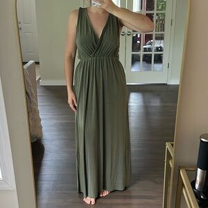 POL Green Sleeveless Plunge Maxi Dress